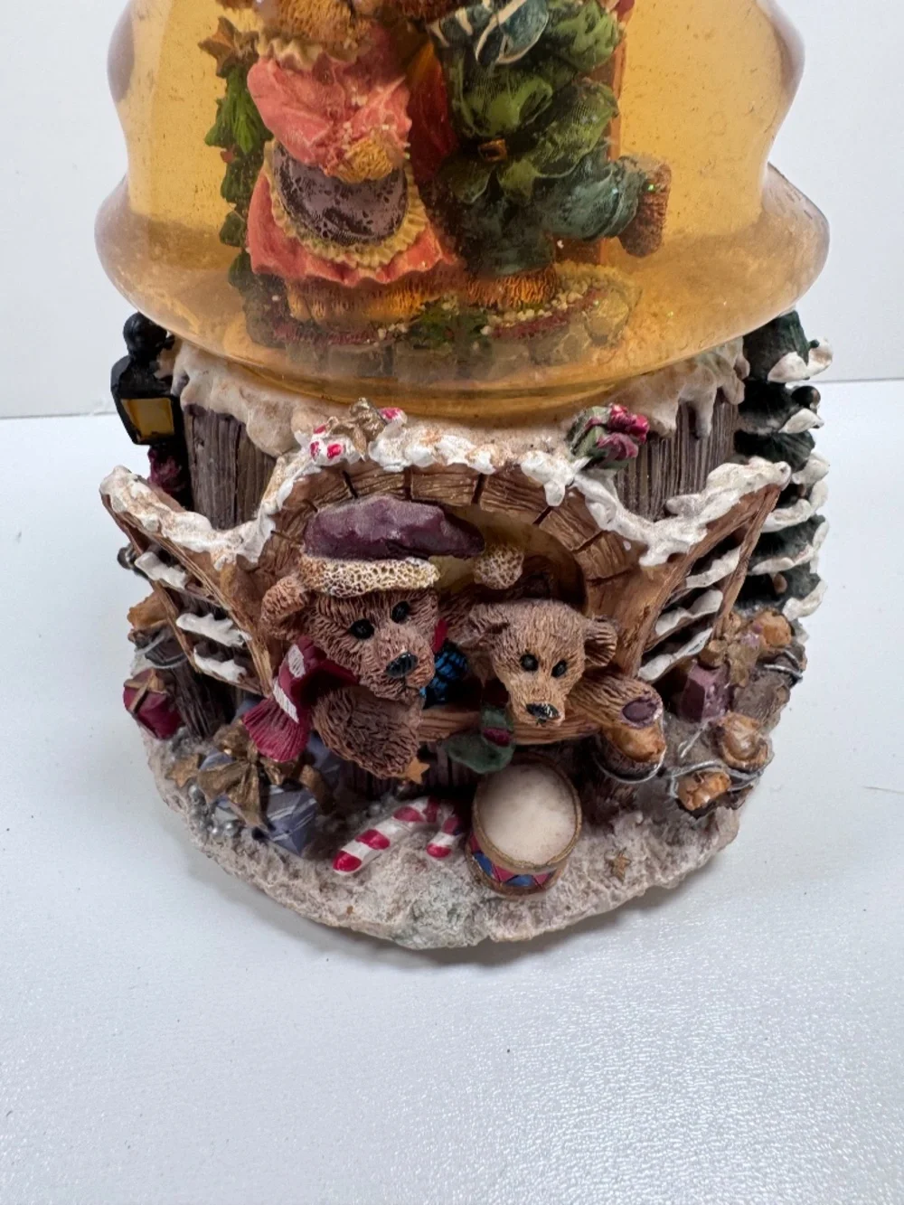 Holiday Time Christmas Musical Water Globe Tree Shape Bear Family Scene